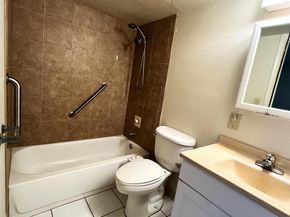 812 SW 9th Street Circle 103, Boca Raton FL 33486