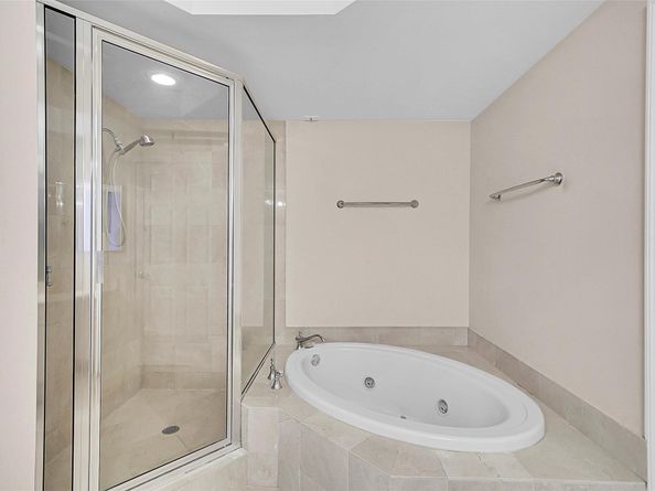 6001 N Ocean Dr 403, Hollywood FL 33019