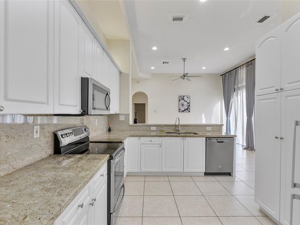 5834 NW 125th Ter, Parkland FL 33076