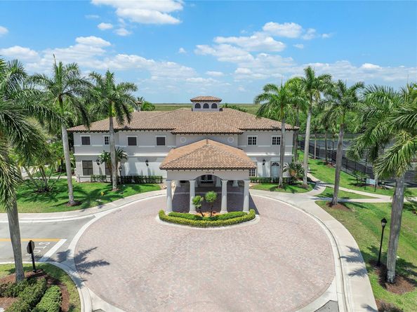 5834 NW 125th Ter, Parkland FL 33076