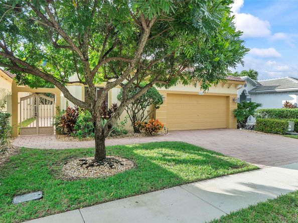 5834 NW 125th Ter, Parkland FL 33076