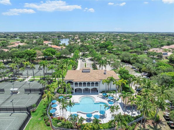 5834 NW 125th Ter, Parkland FL 33076