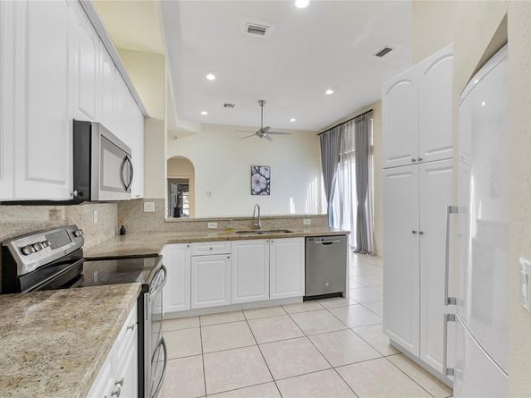 5834 NW 125th Ter, Parkland FL 33076