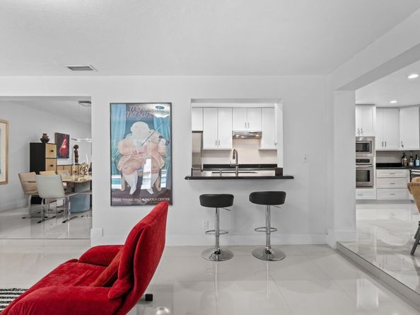 326 Seven Isles Dr, Fort Lauderdale FL 33301