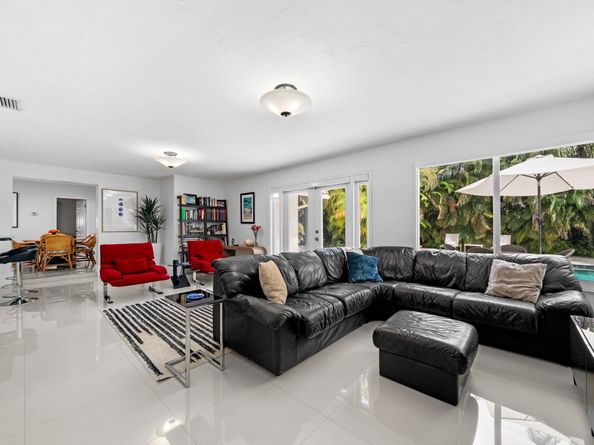 326 Seven Isles Dr, Fort Lauderdale FL 33301