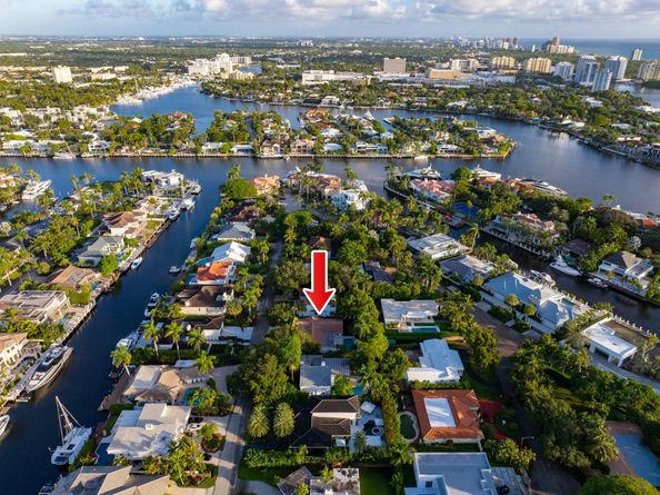 326 Seven Isles Dr, Fort Lauderdale FL 33301
