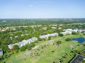 804 Cypress Grove Ln 302, Pompano Beach FL 33069