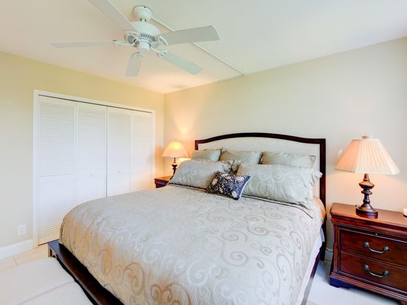 804 Cypress Grove Ln 302, Pompano Beach FL 33069