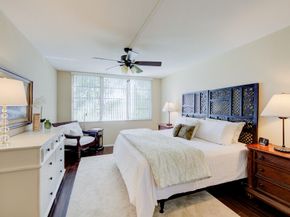 804 Cypress Grove Ln 302, Pompano Beach FL 33069