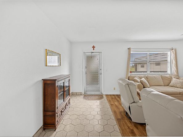 223 Tuscany D, Delray Beach FL 33446