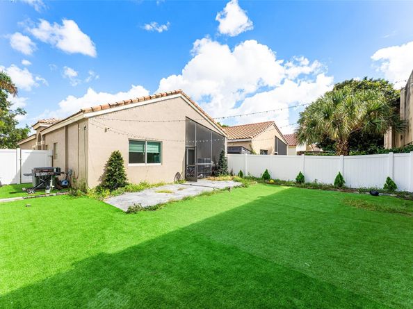 3982 NW 62nd Ct, Coconut Creek FL 33073