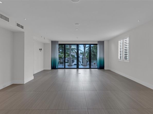 1532 SE 12th St 304, Fort Lauderdale FL 33316