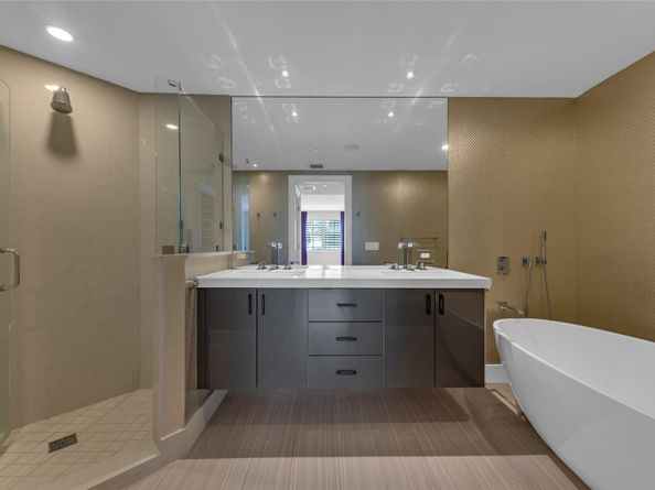 1532 SE 12th St 304, Fort Lauderdale FL 33316