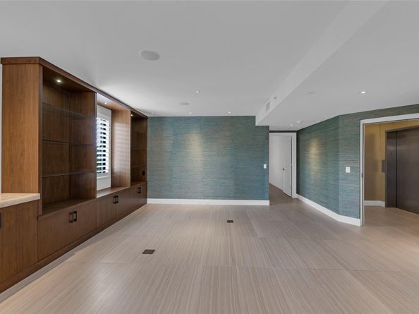 1532 SE 12th St 304, Fort Lauderdale FL 33316