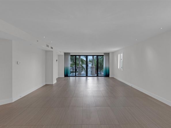 1532 SE 12th St 304, Fort Lauderdale FL 33316