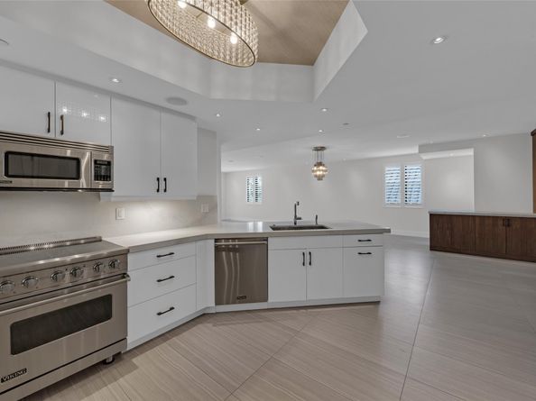 1532 SE 12th St 304, Fort Lauderdale FL 33316