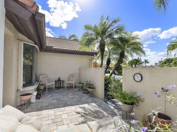 8178 Mooring Circle, Boynton Beach FL 33472