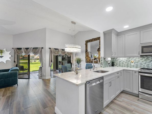 8178 Mooring Circle, Boynton Beach FL 33472