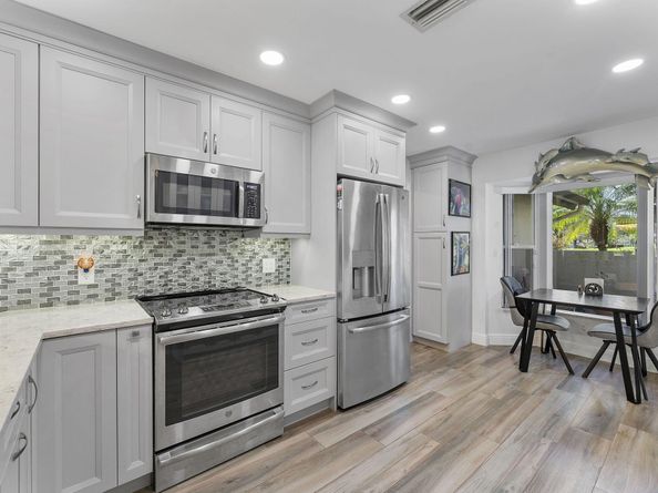 8178 Mooring Circle, Boynton Beach FL 33472