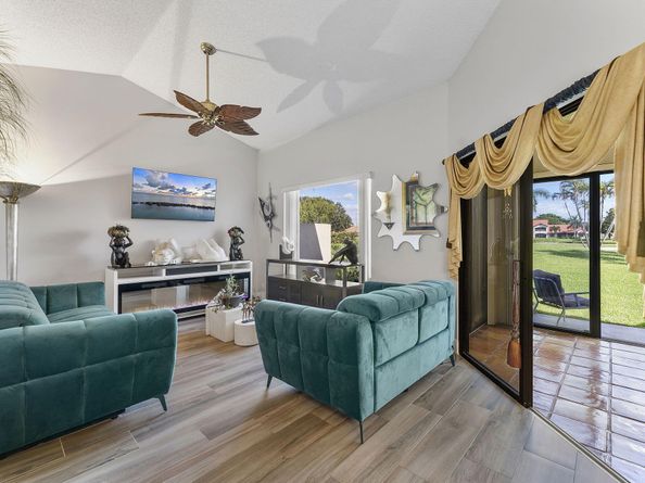 8178 Mooring Circle, Boynton Beach FL 33472