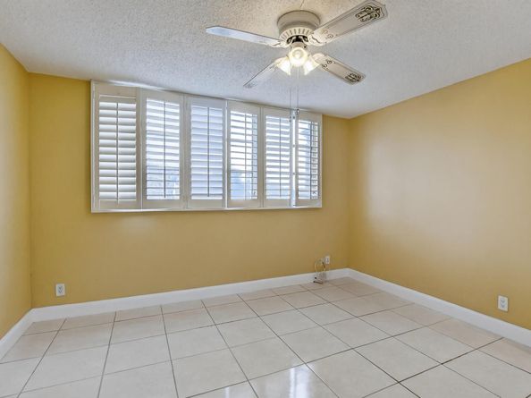 411 S Hollybrook Drive 104, Pembroke Pines FL 33025