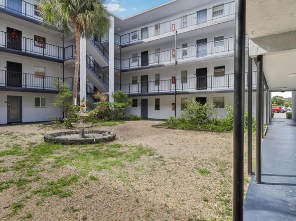 2860 Somerset Drive 307k, Lauderdale Lakes FL 33311