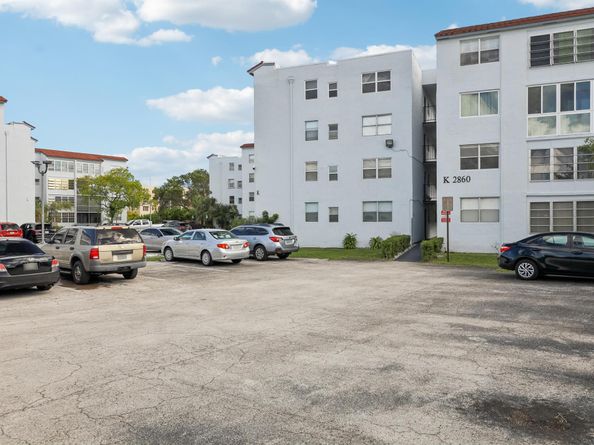 2860 Somerset Drive 307k, Lauderdale Lakes FL 33311
