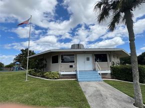 8212 NW 74th Ter, Tamarac FL 33321