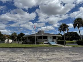 8212 NW 74th Ter, Tamarac FL 33321