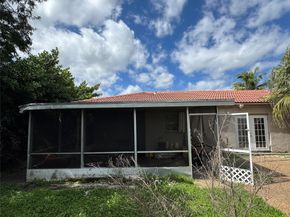 8212 NW 74th Ter, Tamarac FL 33321