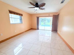 8800 NW 3 St, Pembroke Pines FL 33024