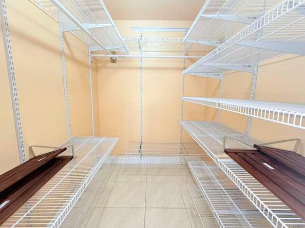 8800 NW 3 St, Pembroke Pines FL 33024