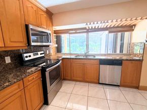 8800 NW 3 St, Pembroke Pines FL 33024