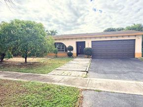 8800 NW 3 St, Pembroke Pines FL 33024