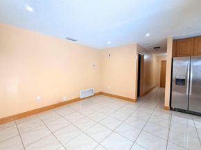 8800 NW 3 St, Pembroke Pines FL 33024