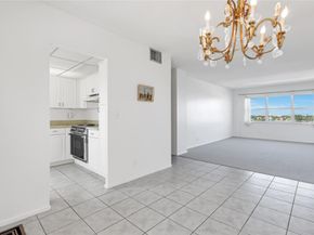 2555 NE 11th St 804, Fort Lauderdale FL 33304