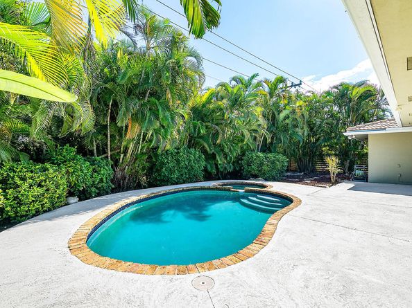 220 SW 9th Avenue, Boca Raton FL 33486