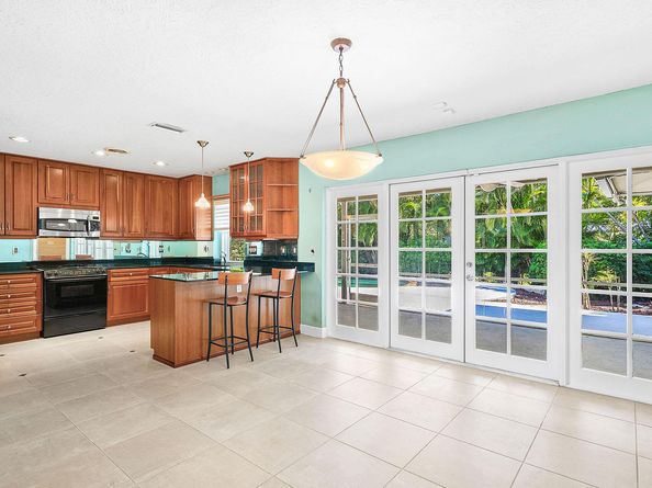 220 SW 9th Avenue, Boca Raton FL 33486