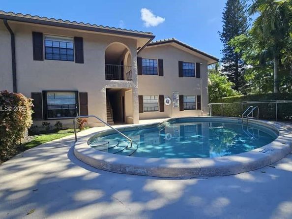 3307 NW 108th Drive 8B, Coral Springs FL 33065