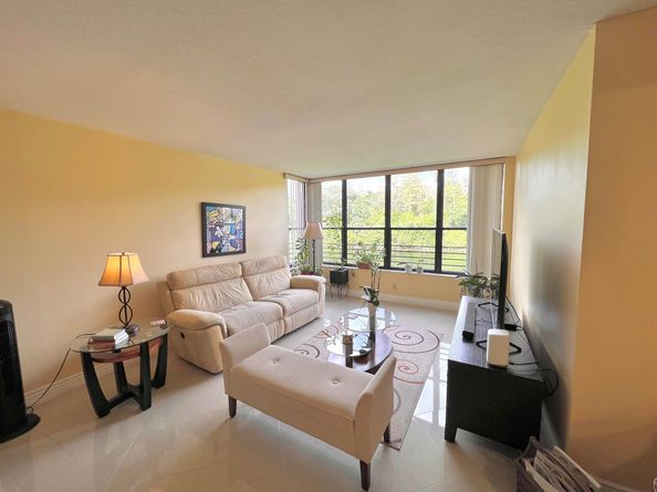 2660 Carambola Circle N 205, Coconut Creek FL 33066