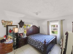 1010 NE 142nd St, North Miami FL 33161