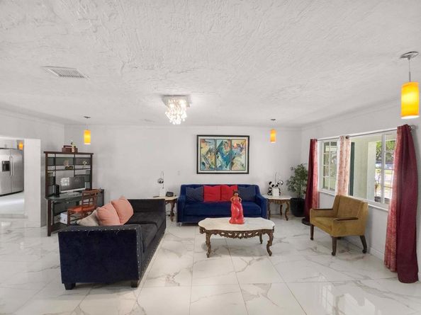 1010 NE 142nd St, North Miami FL 33161