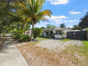1010 NE 142nd St, North Miami FL 33161
