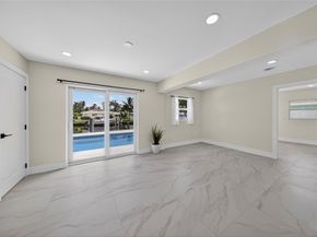 230 SE 3rd Ave, Pompano Beach FL 33060