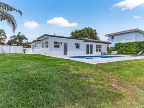 230 SE 3rd Ave, Pompano Beach FL 33060