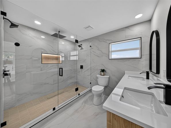 230 SE 3rd Ave, Pompano Beach FL 33060