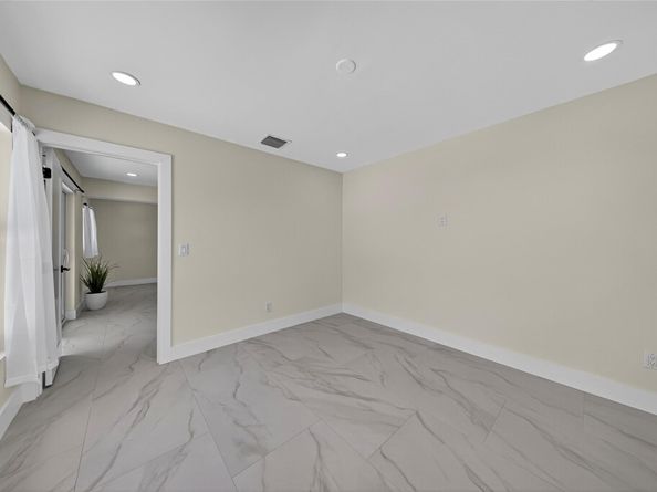 230 SE 3rd Ave, Pompano Beach FL 33060