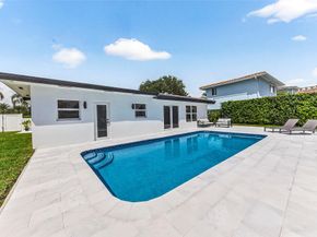 230 SE 3rd Ave, Pompano Beach FL 33060