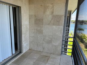 4311 Crystal Lake Dr 421, Deerfield Beach FL 33064