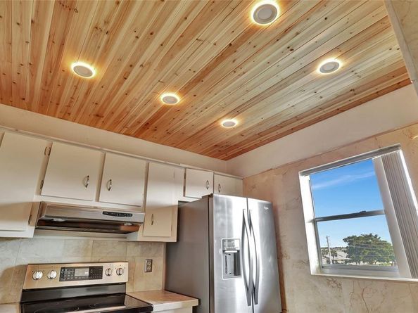 4311 Crystal Lake Dr 421, Deerfield Beach FL 33064